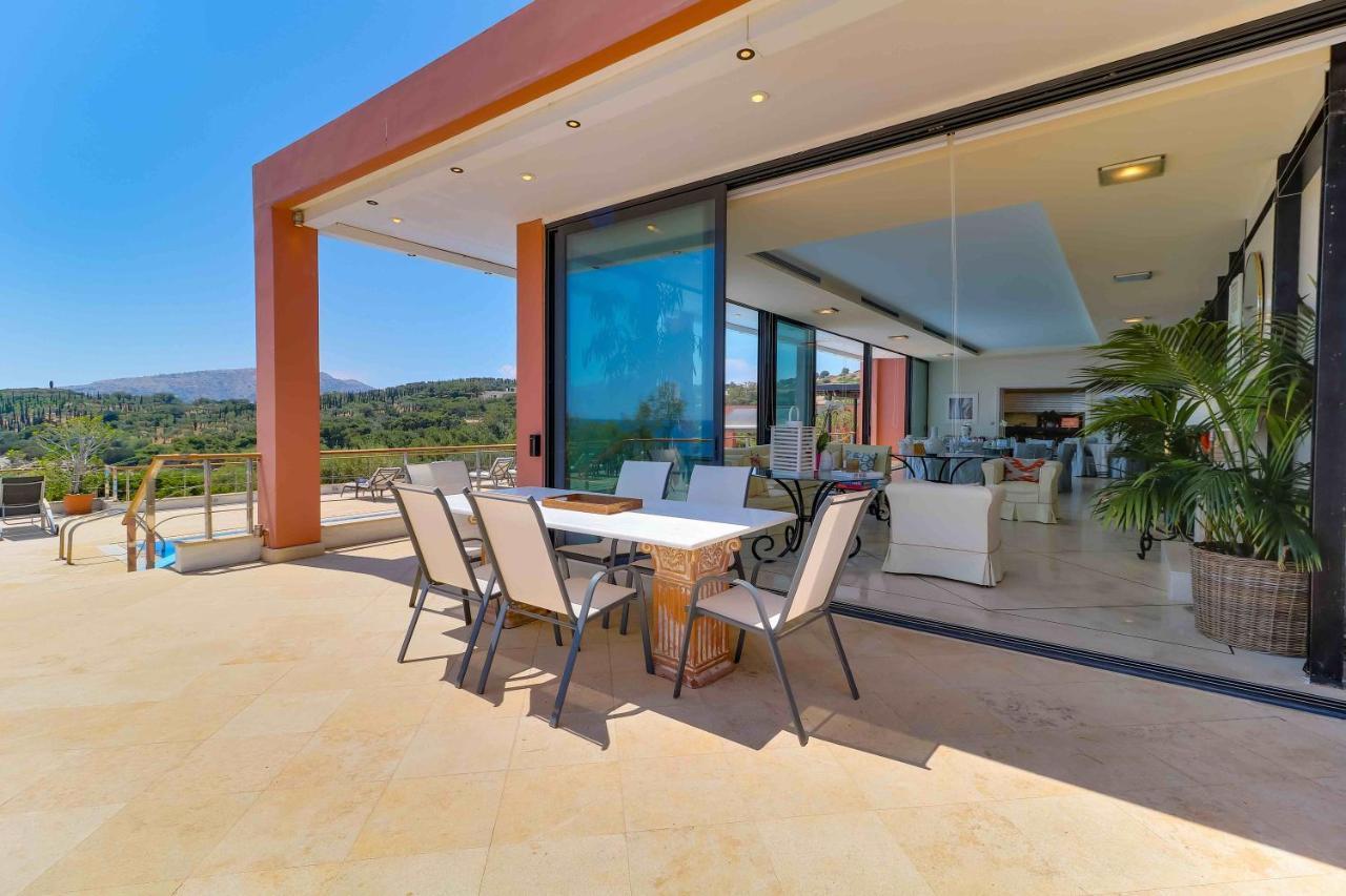 Black Diamond Beachfront Pool Villa Pasithea In Sounio, Athens Kap Kap Sounion Exterior foto