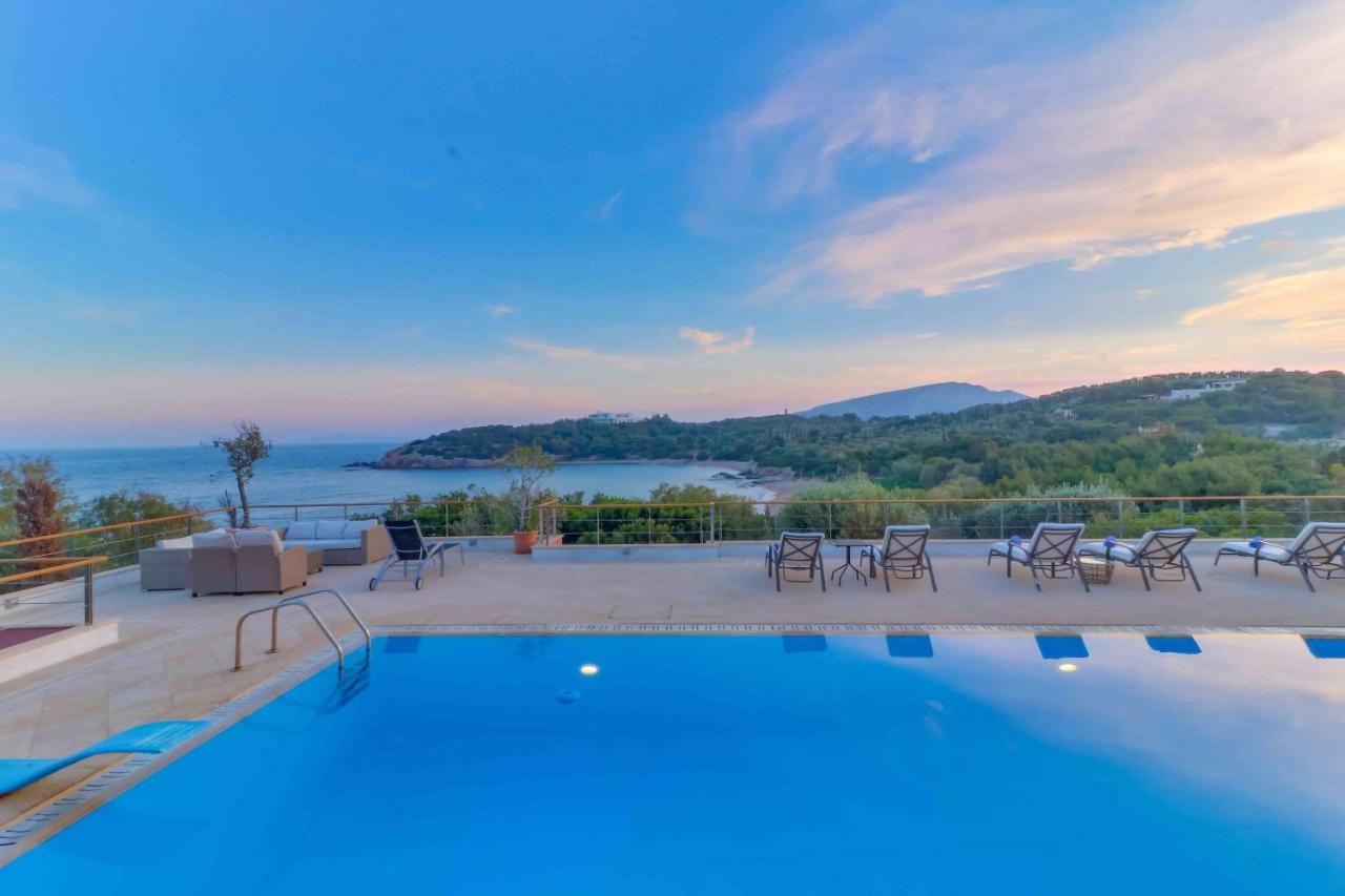 Black Diamond Beachfront Pool Villa Pasithea In Sounio, Athens Kap Kap Sounion Exterior foto