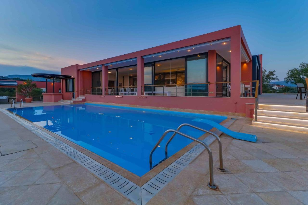 Black Diamond Beachfront Pool Villa Pasithea In Sounio, Athens Kap Kap Sounion Exterior foto