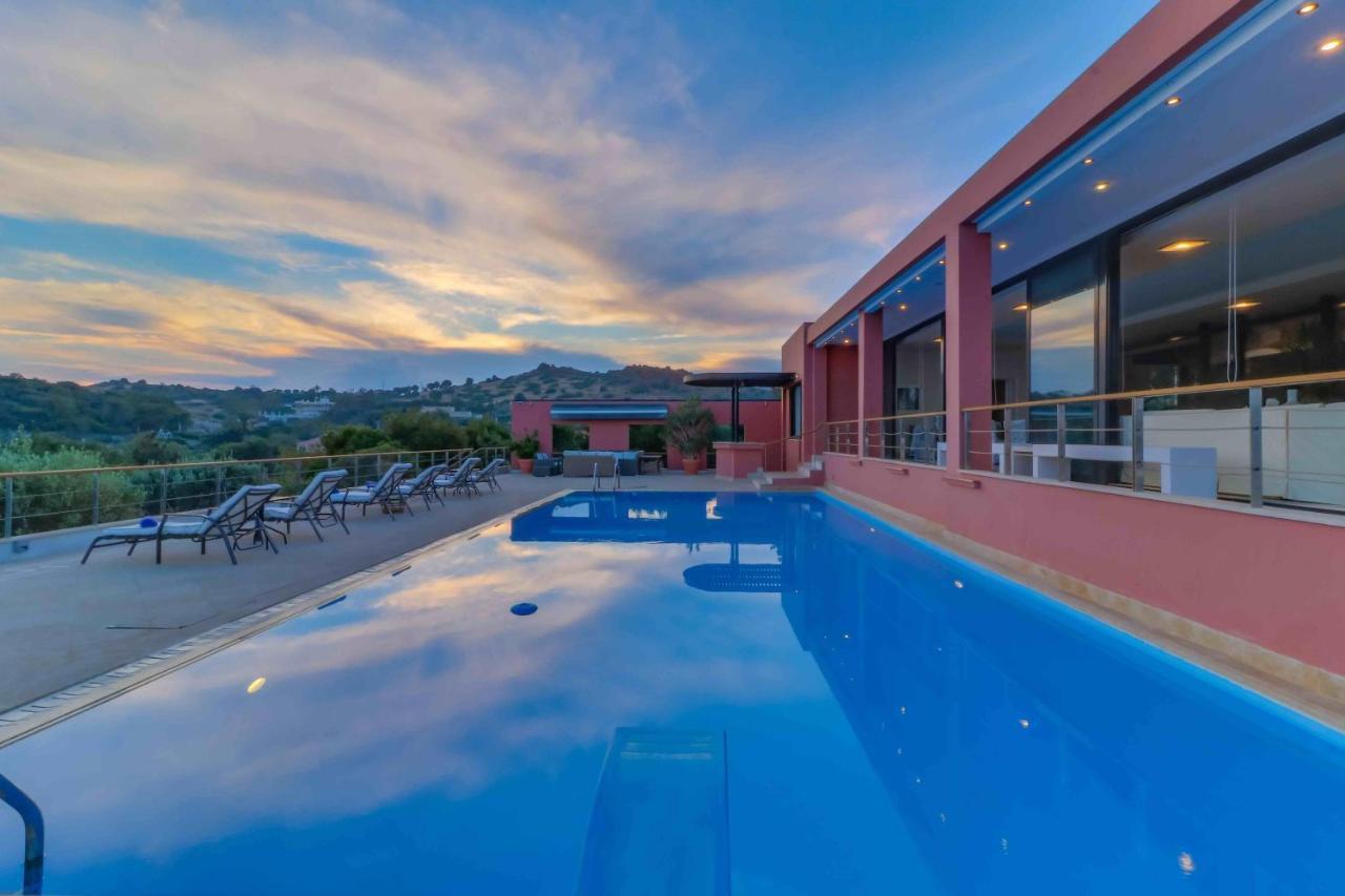 Black Diamond Beachfront Pool Villa Pasithea In Sounio, Athens Kap Kap Sounion Exterior foto